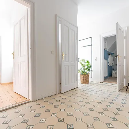 Apartment Kaiserliches Wohnen Im Alten K&k Postamt Og